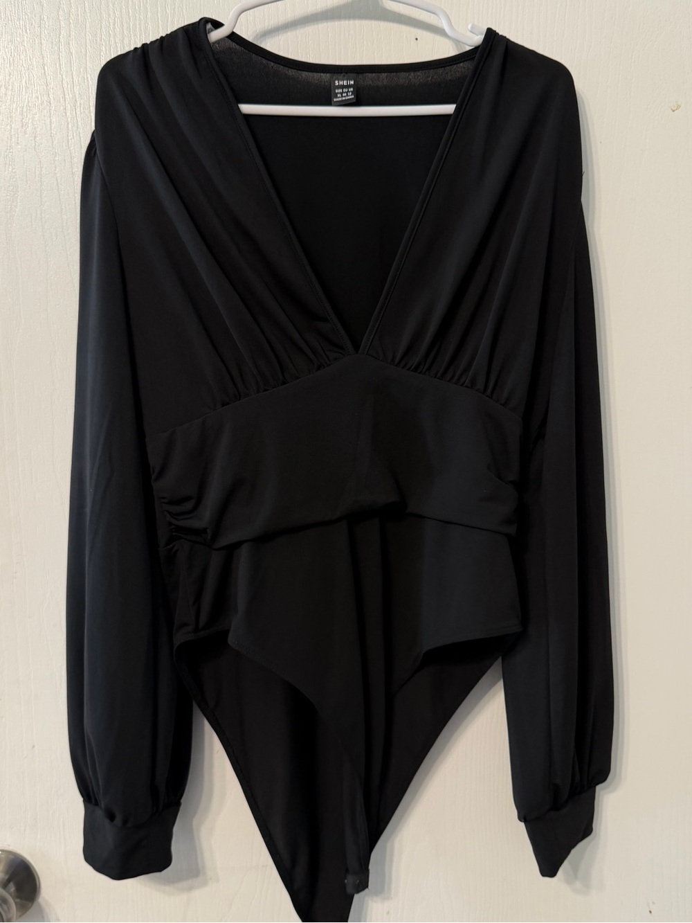 SHEIN Black Long Sleeve Bodysuit with V-Neck